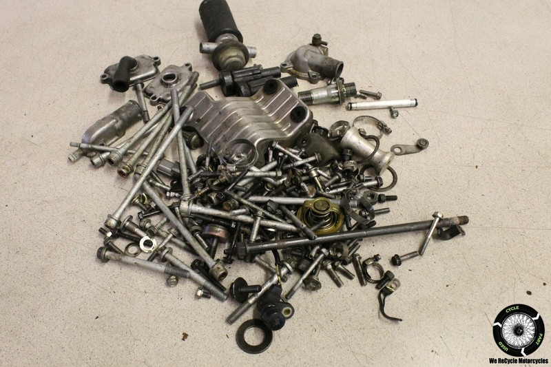 1999 Kawasaki Ninja ZX9 R ZX900 MISCELLANEOUS ENGINE NUTS BOLTS ASSORTED ZX 900