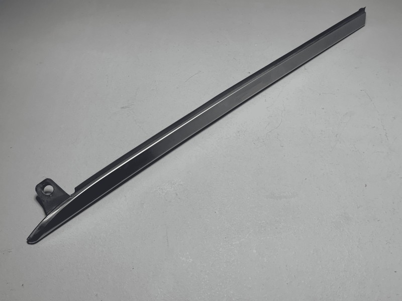 21-25 Nissan Rogue Rear Passenger Side Quarter Panel Upper Finisher Molding OEM