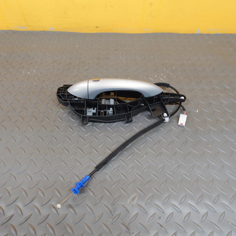 2017-2023 CHEVROLET BOLT EV FRONT RIGHT SIDE OUTSIDE DOOR HANDLE OEM 13509605