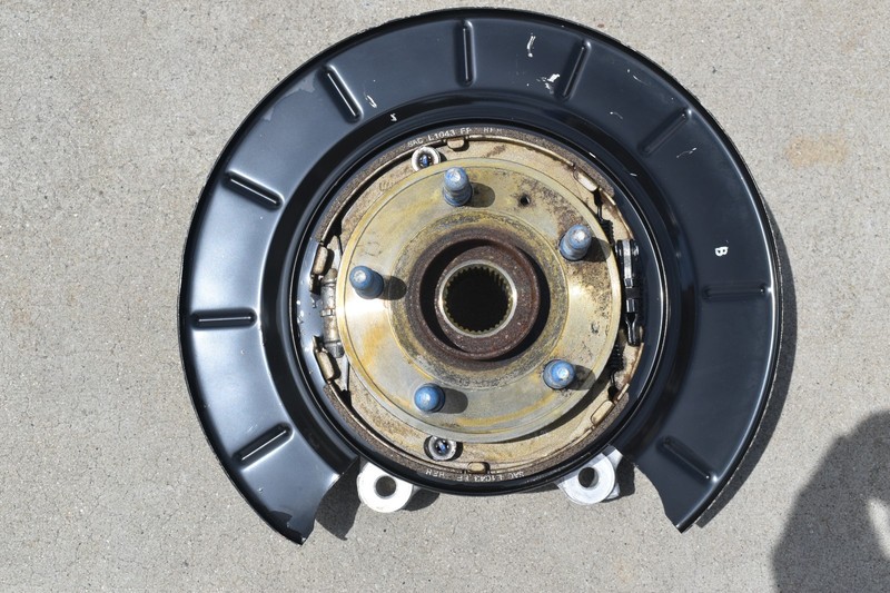 2010-15 Camaro SS RH Passenger Side Rear Spindle Knuckle Hub OEM *USED*92246142*