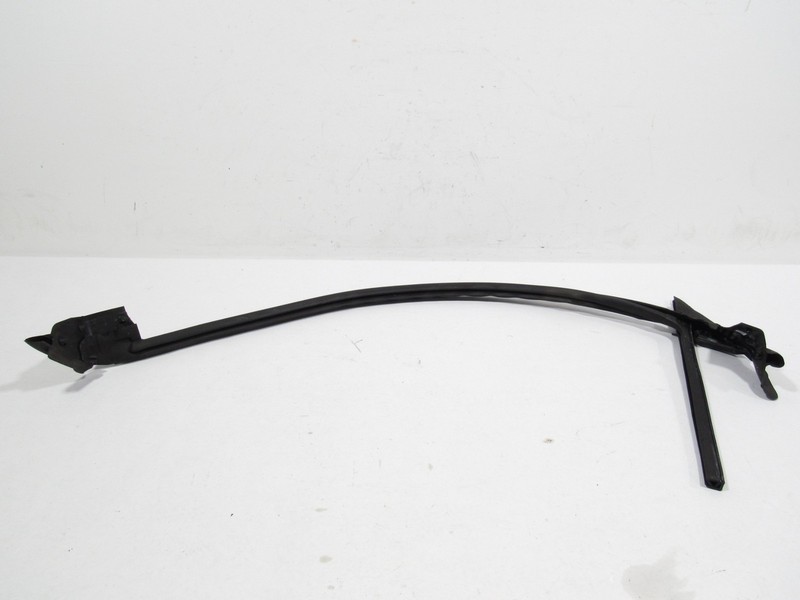 16-23 Audi TT 2019 Left Driver Door Window Upper Weatherstrip Rubber Seal ;