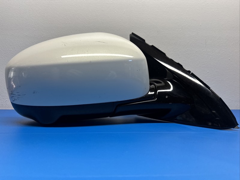 963013JA9B | 2013 - 2015 Infiniti JX35 QX60 Right Mirror With Camera White RH