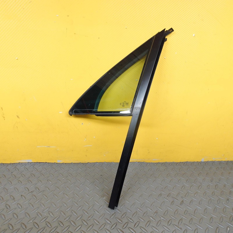 2015-2018 Posche Cayenne Front Left Door Quarter Glass Window 7p6 45113 Oem