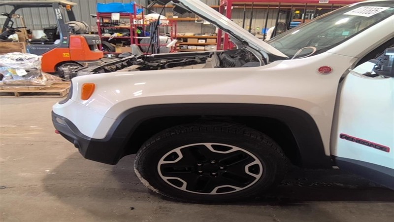Driver Left Fender Fits 15-23 RENEGADE 3502125