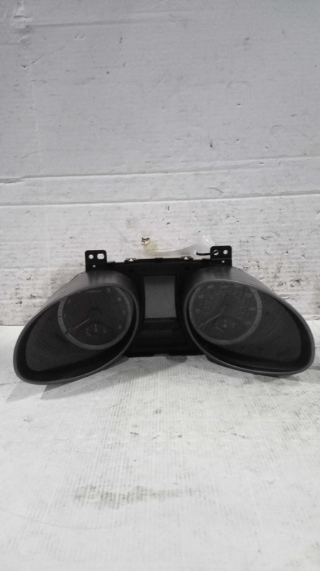 2016 Hyundai Santa Fe Speedometer Gauge OEM Silver 120K Miles NJ25-21163