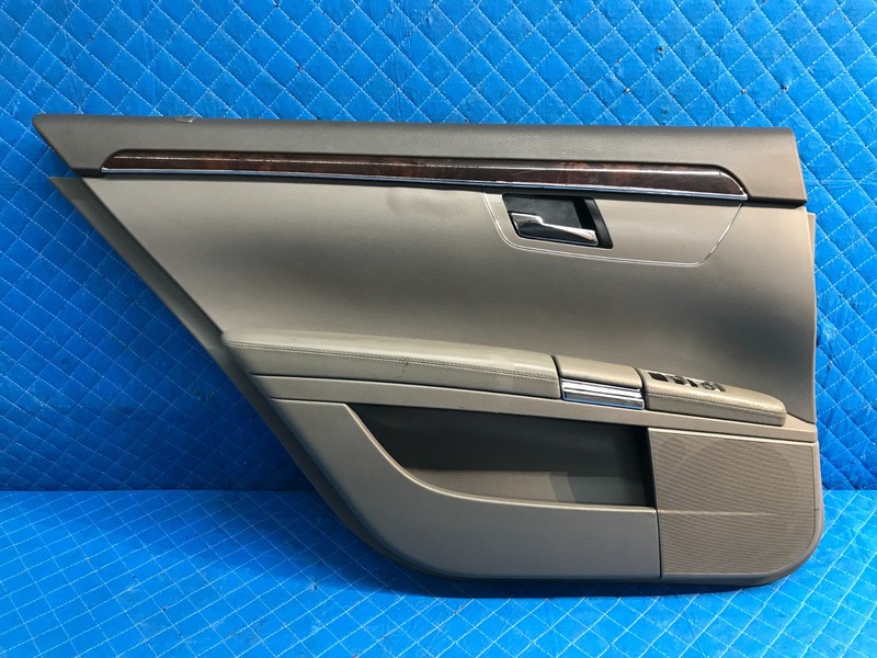 07-09 Mercedes W221 S550 Rear Left LH Driver Door Panel Trim OEM Gray