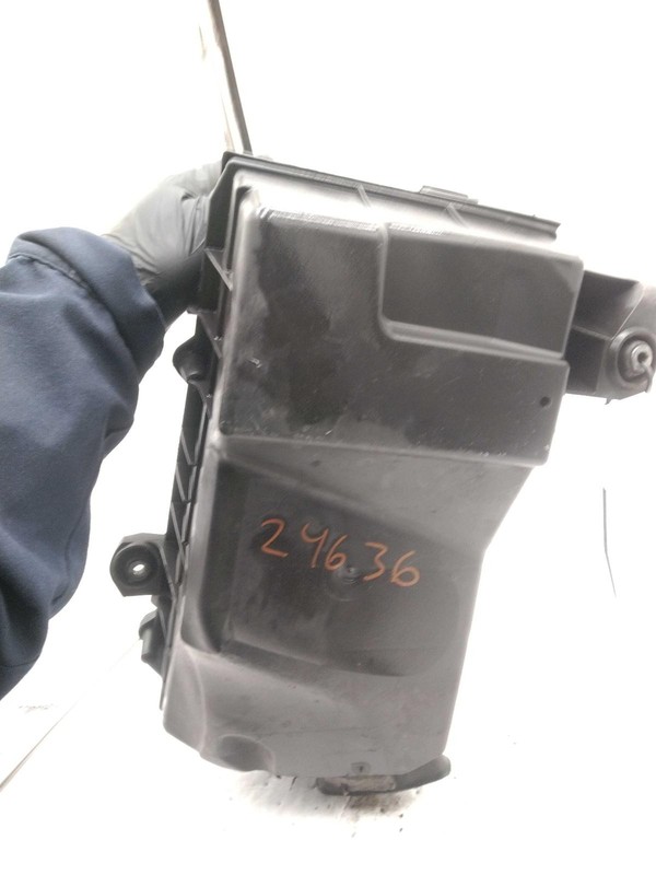 2001 Audi TT Air Cleaner Assembly OEM 8L9133837A 1.8L 145K Miles