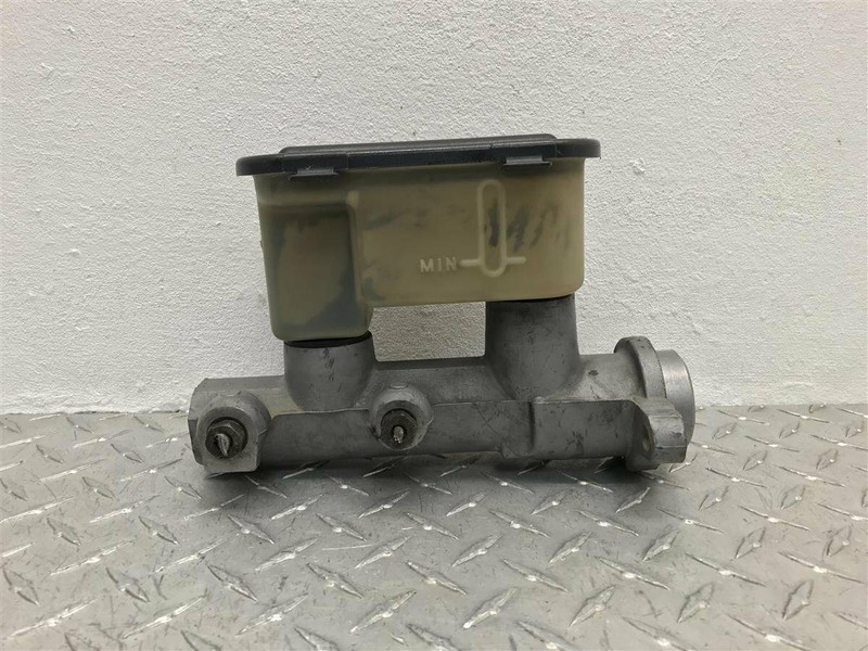 88-93 CHEVROLET 1500 2500 BRAKE BOOSTER MASTER CYLINDER VACUUM OEM 541-00847