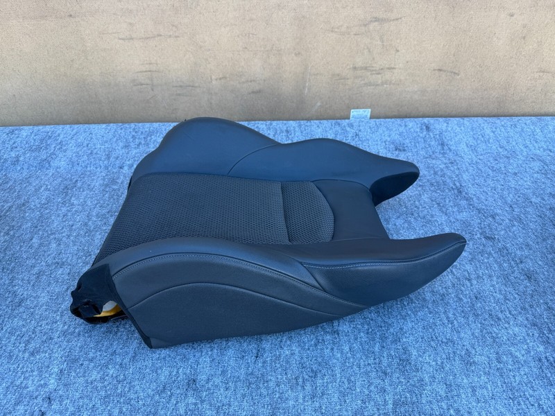 NISSAN 370Z CONVERTIBLE 10-19 OEM FRONT RIGHT PASSENGER UPPER SEAT CUSHION SKIN