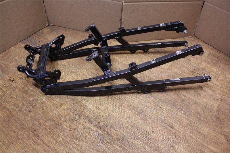 2002 KAWASAKI ZX 750 P REAR TAIL SUBFRAME OEM ZX750P 02