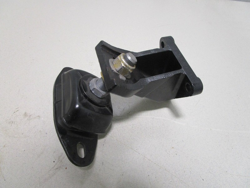 8M0104773 Front Engine Mount for Mercruiser Bravo 6.2L V8 Stern Drive