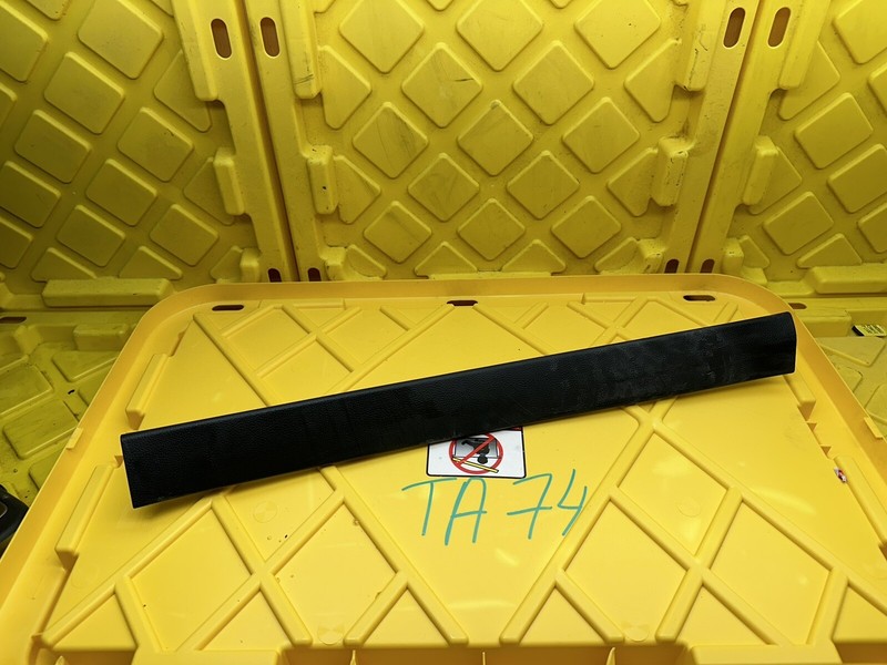 2018-2021 HONDA ACCORD FRONT LEFT DOOR SILL SCUFF PLATE STEP TRIM PANEL OEM