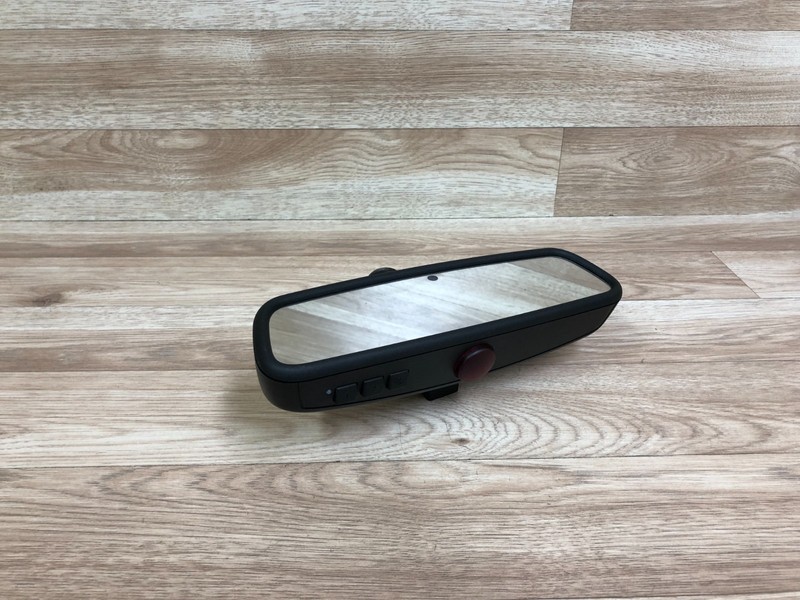 BMW OEM E60 E61 525 530 535 545 550 M5 FRONT WINDSHIELD REARVIEW MIRROR 04-10 10