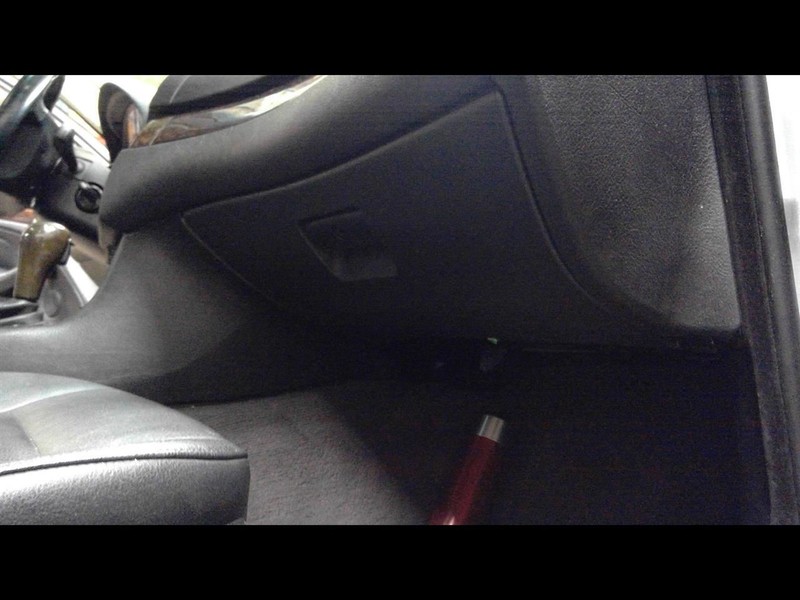 2001-2005 325I Glove Box 1550341