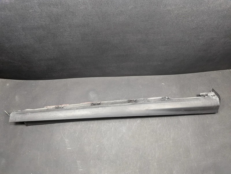 Right Rocker Panel Molding 2018 Ford Focus BM51-A10154-AD 2012 2013- 2017 X