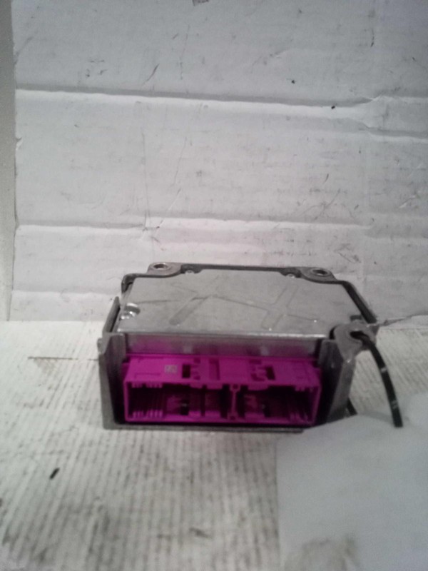 Used Air Bag Module fits: 2011 Jeep Patriot Air Bag under center console w/front