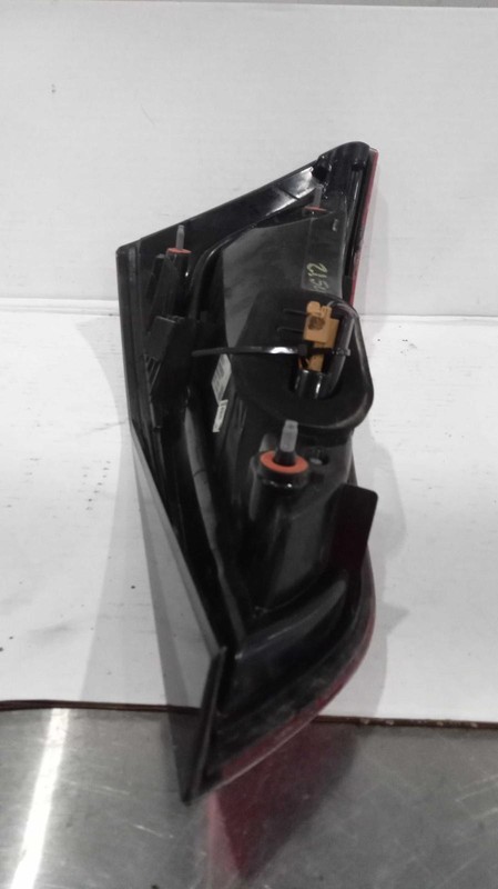 2016 Audi Q5 Right Tail Light Assembly White OEM 216659 Used 133K Miles