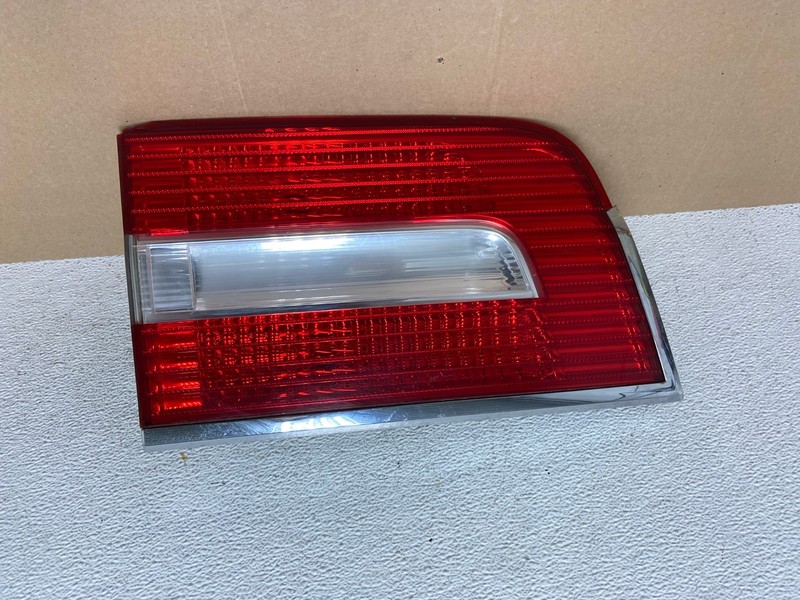 2007 to 2014 Lincoln Navigator Left Driver LH Side Tail Light Inner AE6622 LK