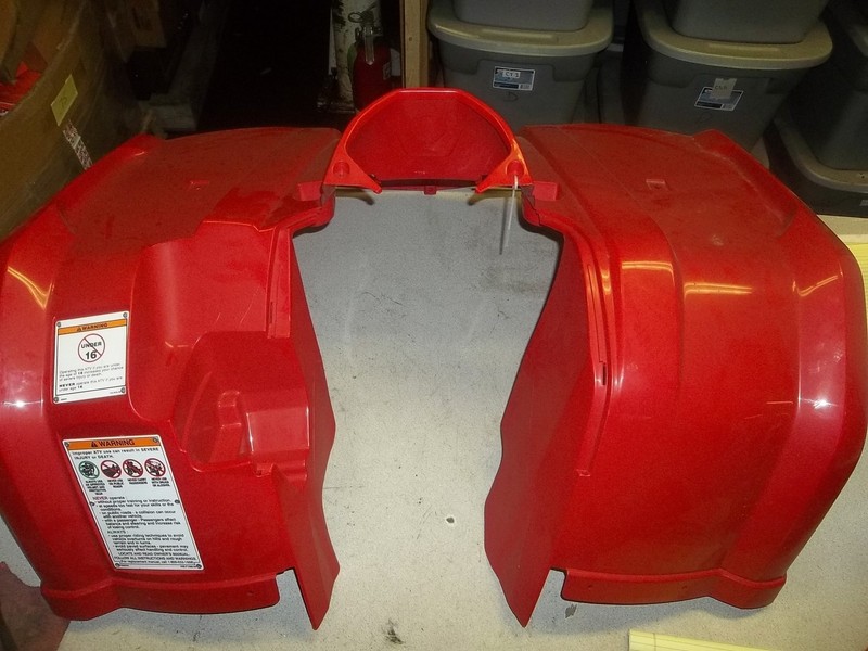 Yamaha 4XE-F11568-00 Red Plastic Cover *FREE SHIPPING*