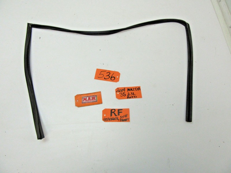 FITS 04-09 MAZDA 3 SEDAN RIGHT FRONT DOOR GLASS WINDOW CHANNEL RUBBER SEAL STRIP