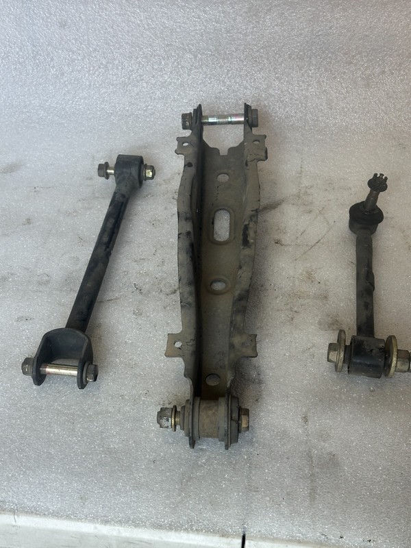 2002 LEXUS SC430 Z40 CONVERTIBLE #316 REAR LEFT CONTROL ARMS 3-PC