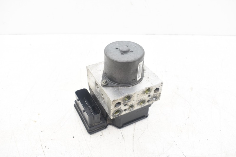 2009 MINI COOPER S R55 JCW ABS ASC PUMP & CONTROL MODULE ASSEMBLY OEM KW93
