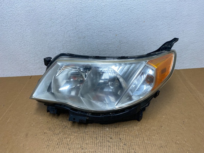 2009-2013 Subaru Forester Left Driver LH Halogen Headlight AE1411 DW