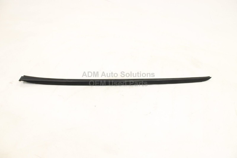 2016-2020 KIA SORENTO Front Left Driver Side WINDSHIELD MOLDING COVER OEM