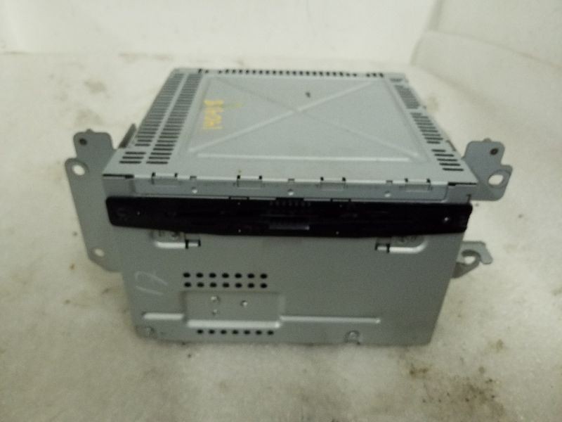 2011-2012 Ford FUSION Radio Receiver 6 CD w/o Navigation ID BE5T-19C158-AA or AB