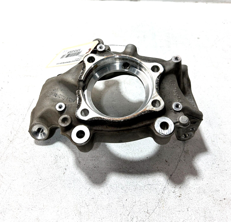 Rear Right Spindle Knuckle / Wheel Bearing Housing AUDI Q7 2017-2023 OEM