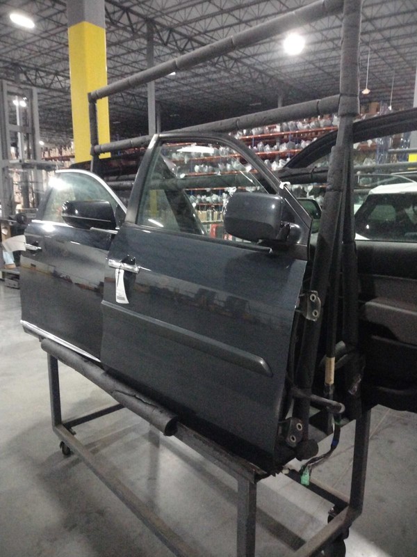 2006 Acura MDX Right Front Door Blue 579742 Used 50K Miles - OEM Quality