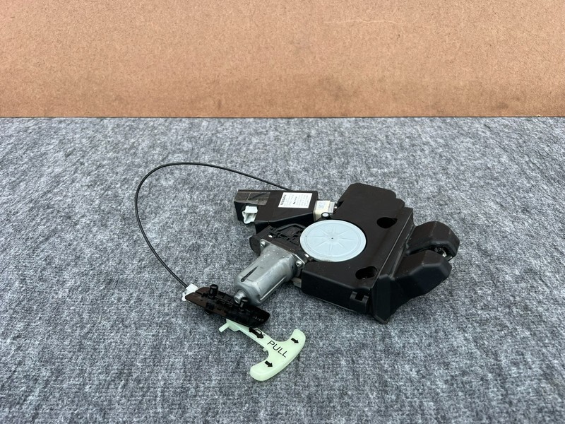 INFINITI M37 M56 Q70 2011-2019 OEM REAR TRUNK BOOT LOCK LATCH ACTUATOR W/ MOTOR