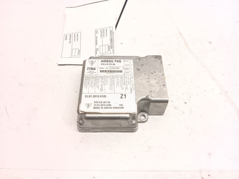10-12 Porsche Panamera SRS Module Control Unit 97061820106