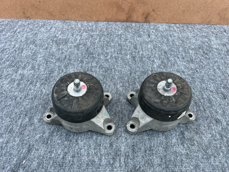 GENESIS G70 2019-2026 OEM LEFT & RIGHT ENGINE MOTOR MOUNT BRACKET RWD 3.3T PAIR