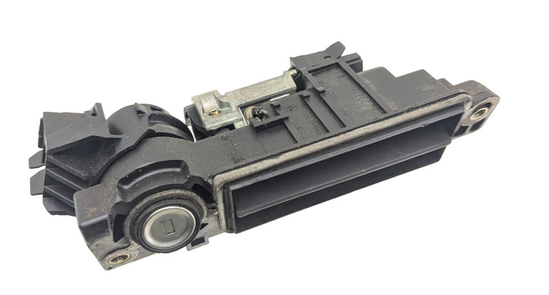 01-11 Mercedes W211 E350 Rear Trunk Lid Lock Latch Mechanism 2037500693���