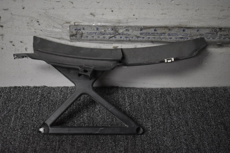 BMW 4 SERIES AIR DUCT LATERAL LEFT SIDE FACTORY OEM