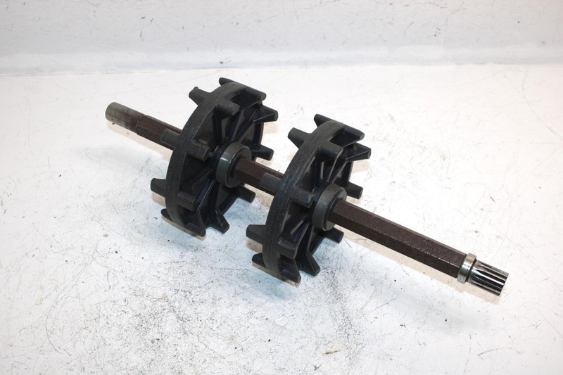 92 Polaris 500 Oem Drive Cog Axle Shaft 1332135-067 SP52