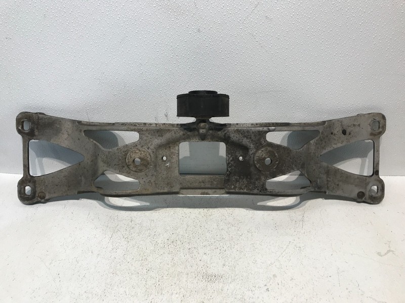 98-03 Jaguar XJ8 Rear Transmission Crossmember Support Bracket OEM