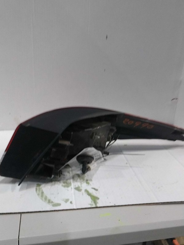 2016 Hyundai Elantra Left Tail Light Assembly - Red - Used - 89000 Miles