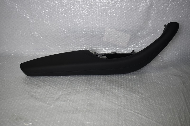 MERCEDES E-Class door armrest left front fits 2016