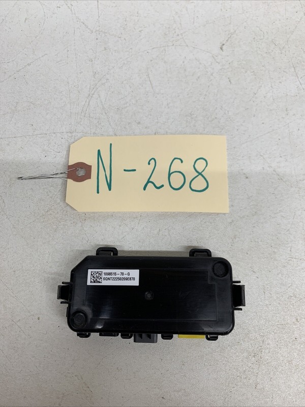 2017-2022 TESLA Y/3 FRONT RIGHT PASSENGER SIDE CONTROL MODULE UNIT OEM 268 B142
