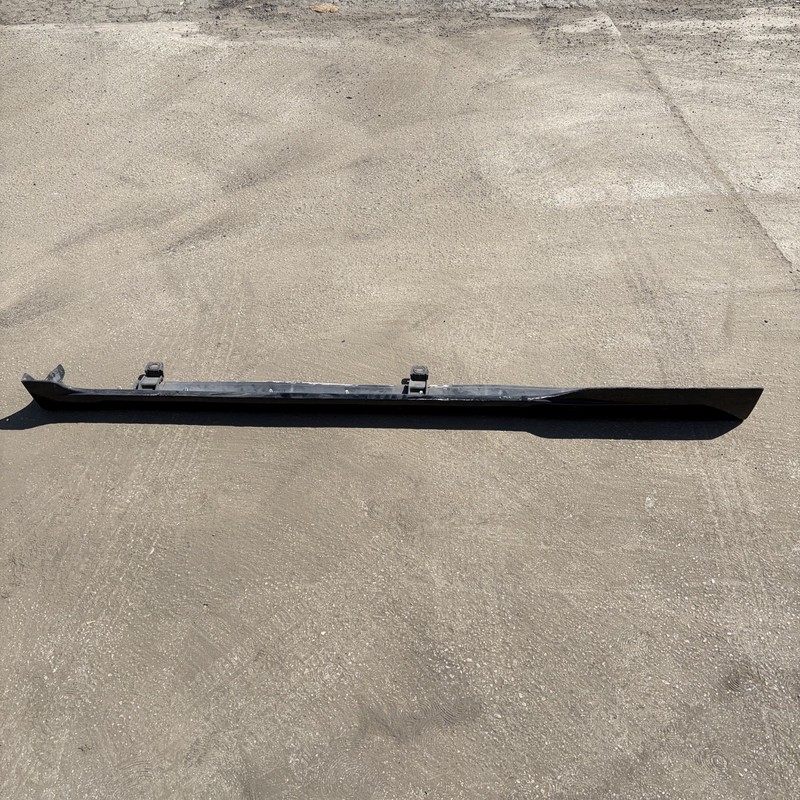 04-05 Honda Civic Si Left Rocker Molding Black 71800-S5S-E01ZC OEM