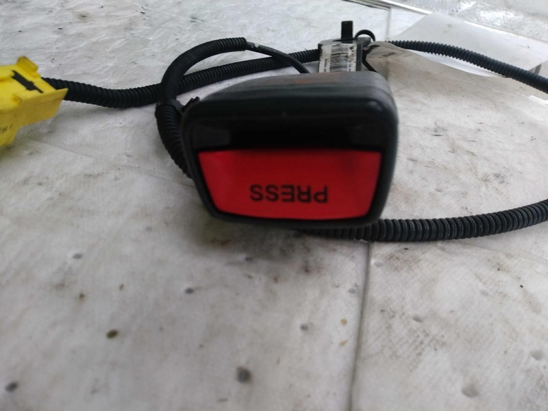 2012 KIA Forte OEM Red Seat Belt 2DR Used 139K Miles Warranty Included