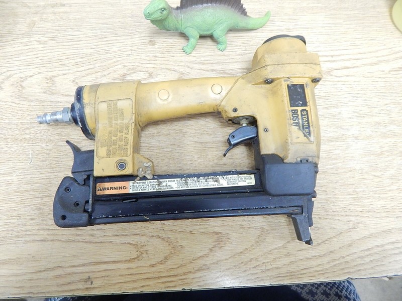 Stanley SV5035 Staple Gun 1/2"-1-3/8" Model S32SX *FREE SHIPPING*