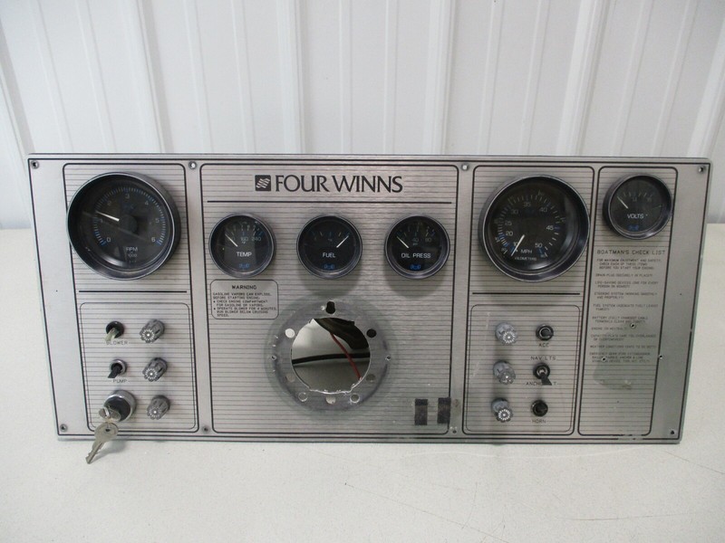 1988 Four Winns 160 Freedom Marine Boat Dash Panel & Gauges Switches