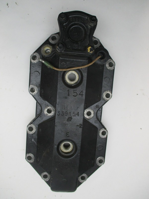 395043 0395043 STBD OMC Evinrude Johnson Outboard 120/140 HP Cylinder Head