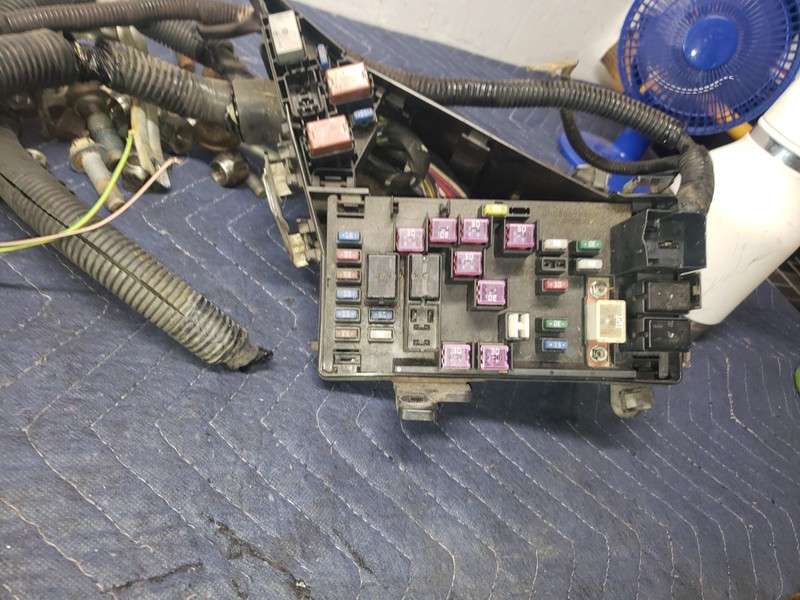 Fuse Box Engine Compartment GT Fits 08-09 IMPREZA 130739