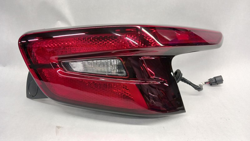 24-'25 CHEVROLET TRAX Right passenger Taillight OEM Grade A!