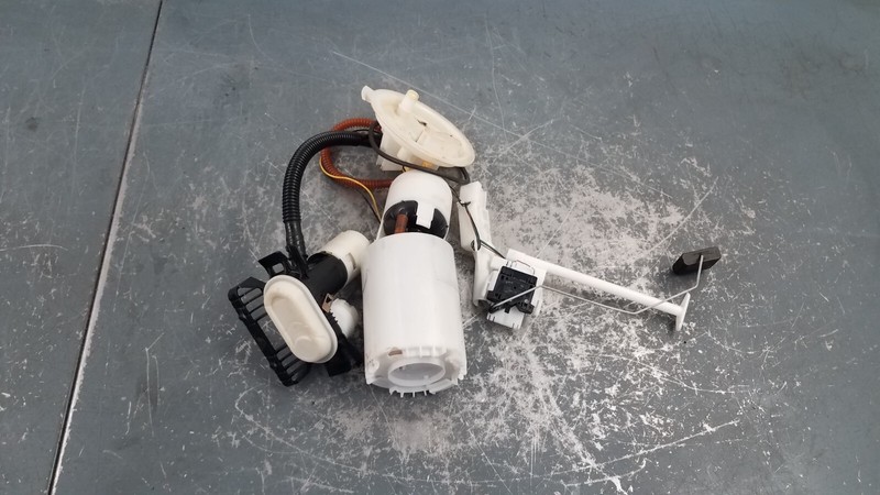 2016 Porsche 911 GT3 RS Fuel Pump / Sending Unit #2420 P8