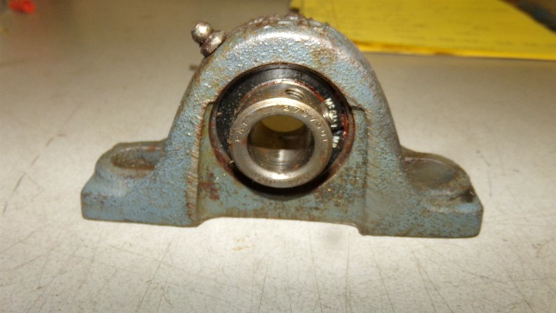 McGill 3797901 Pillow Block Bearing C-04 *FREE SHIPPING*